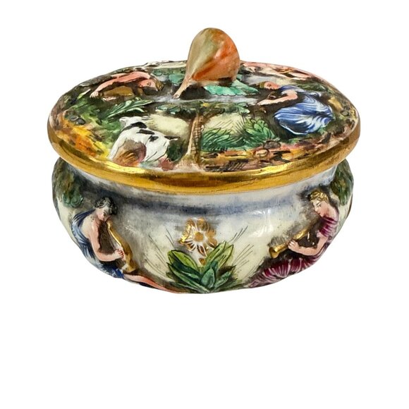Vintage Capodimonte Italy 621 Crowned N Porcelain Trinket Box Pastoral Scenes - Picture 8 of 8